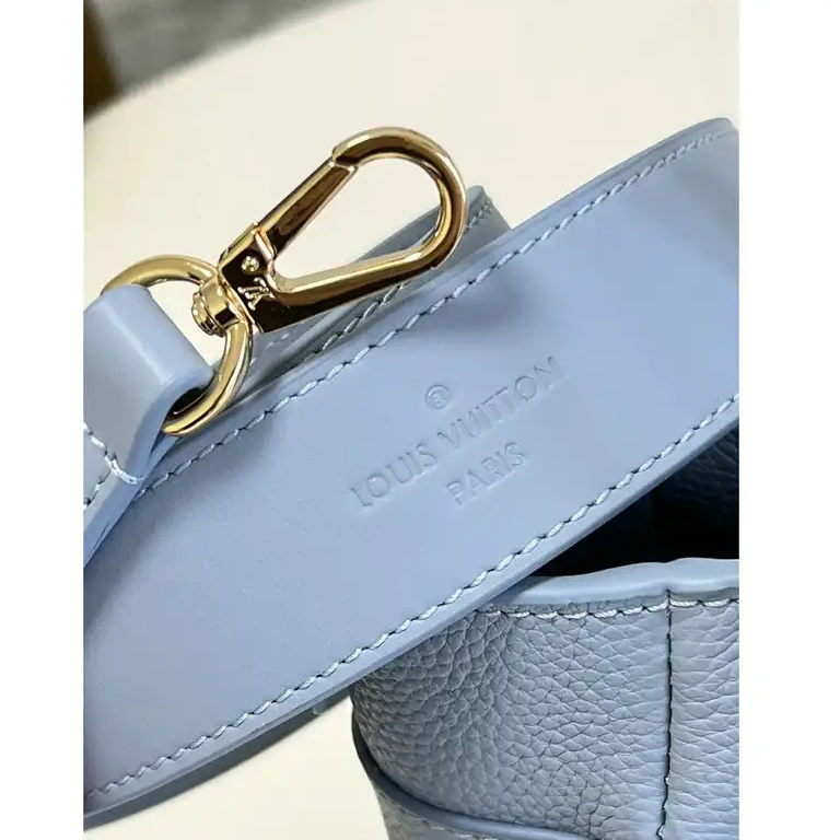 Fashionrepsfam ru 2204YA0034 LV Bag 0731